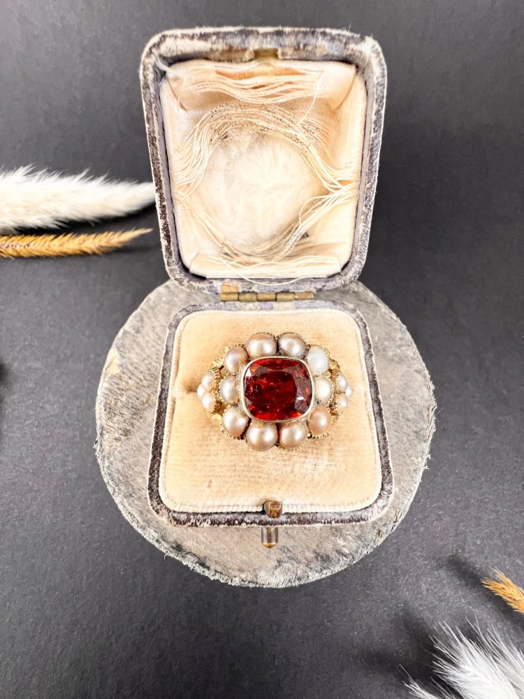 Georgian garnet cluster ring in gold.