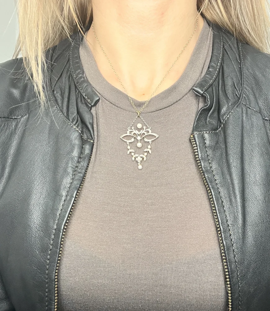 Antique Platinum & 18ct Gold Edwardian Diamond and Pearl Floral Design Necklace