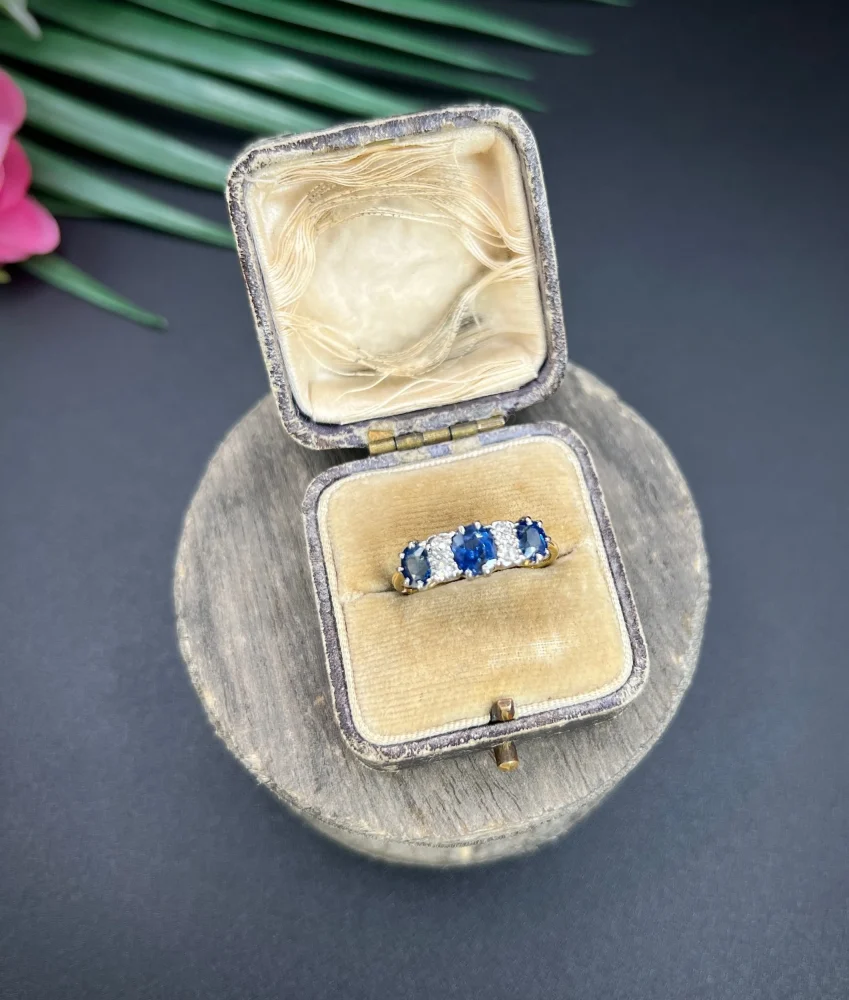 Antique sapphire and diamond ring in gold and platinum..