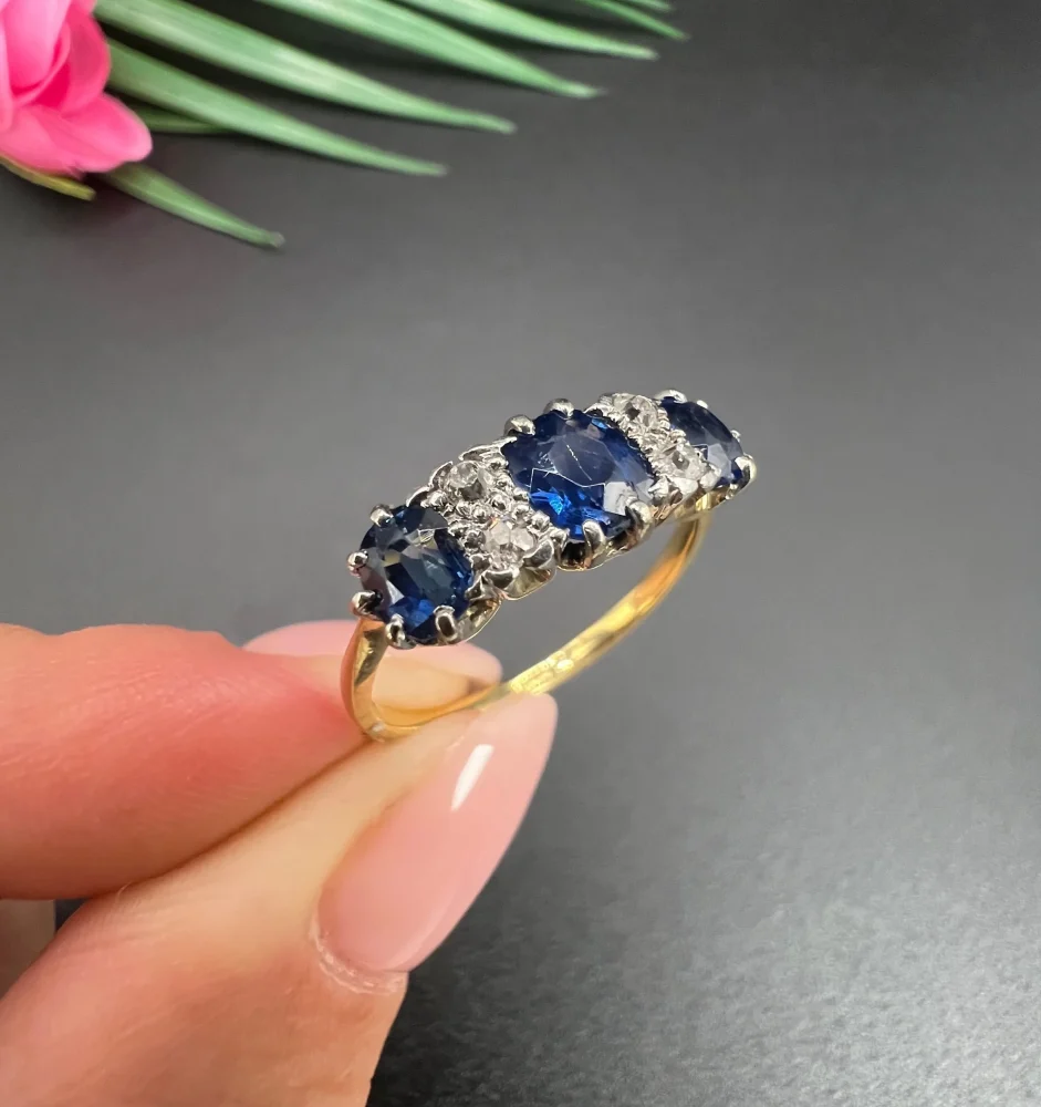 Antique sapphire and diamond ring in gold and platinum..